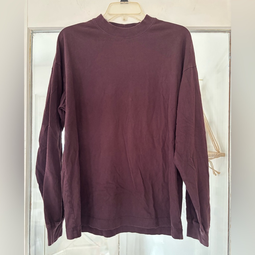 ALO‎ Yoga Women's Long Sleeve Tee - Deep Burgundy